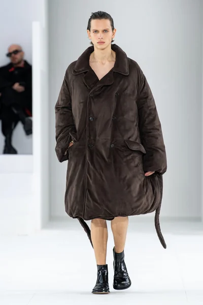 Look 22